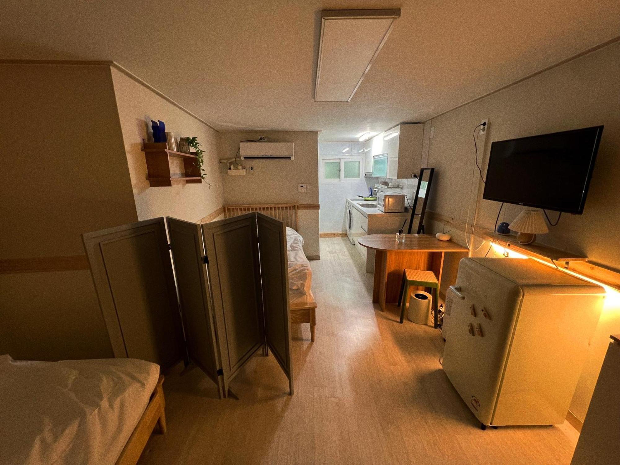 Jnineguesthouse Сеул Экстерьер фото
