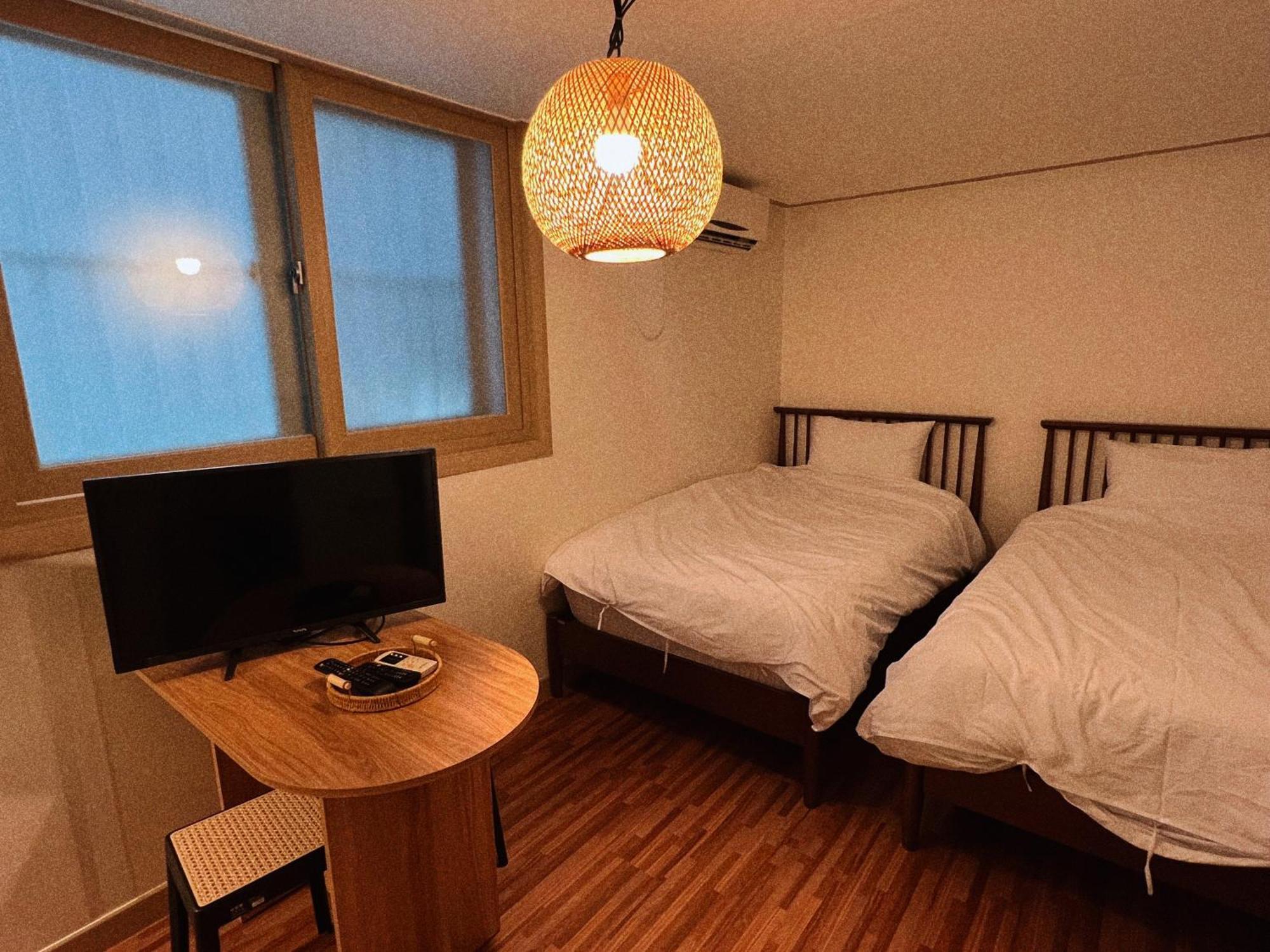 Jnineguesthouse Сеул Экстерьер фото